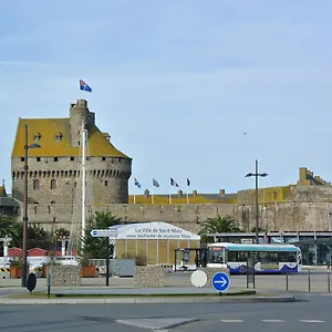 Au Logis De La Rance Saint-Jouan-des-Guerets